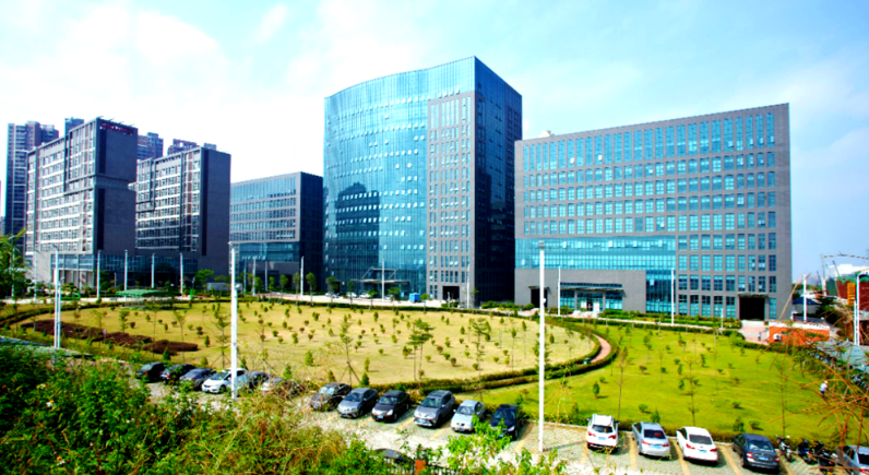 2025年工程运输车轻量化技术路线对比与选型建议
